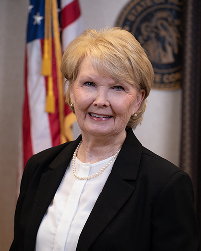 Betsy Echols